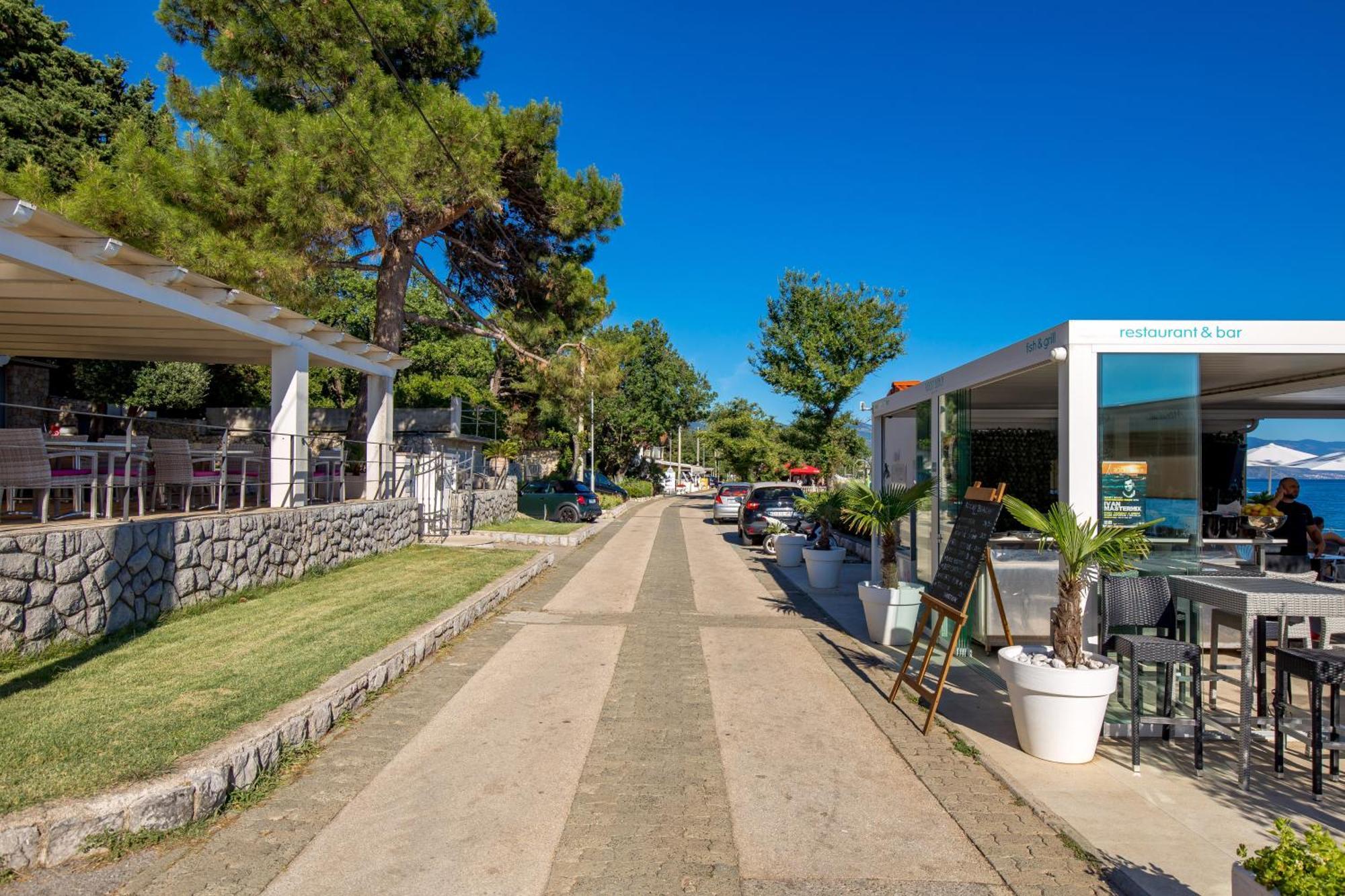 Rocky Beach Rooms Novi Vinodolski Kültér fotó