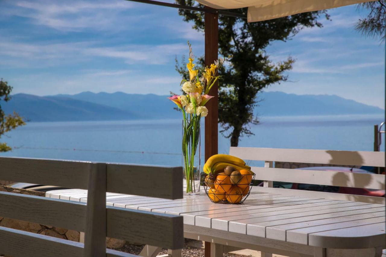 Rocky Beach Rooms Novi Vinodolski Kültér fotó