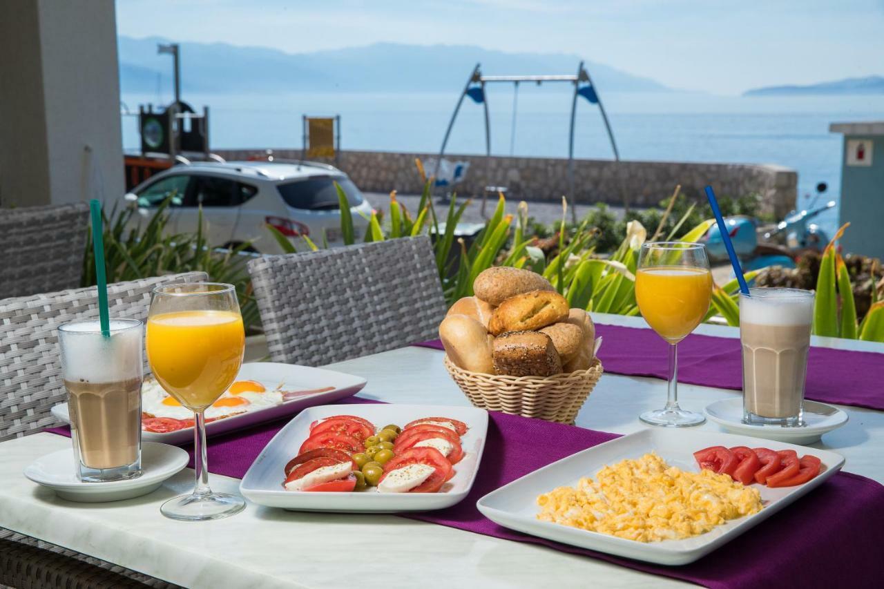Rocky Beach Rooms Novi Vinodolski Kültér fotó